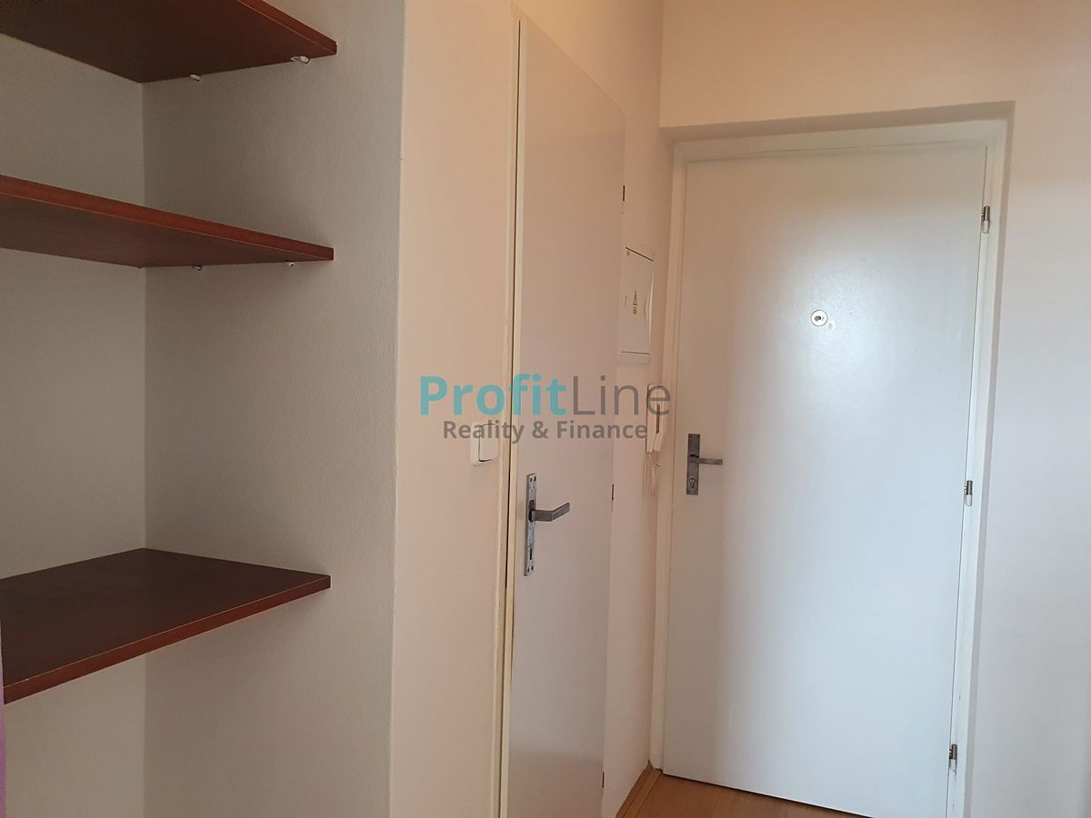 Pronájem bytu 1+kk 26 m² – fotografie 4