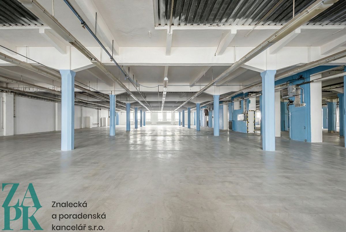Pronájem skladového prostoru 2069 m² – fotografie 2