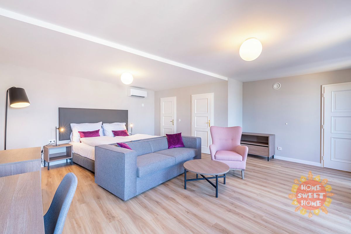 Pronájem bytu 1+kk 56 m²