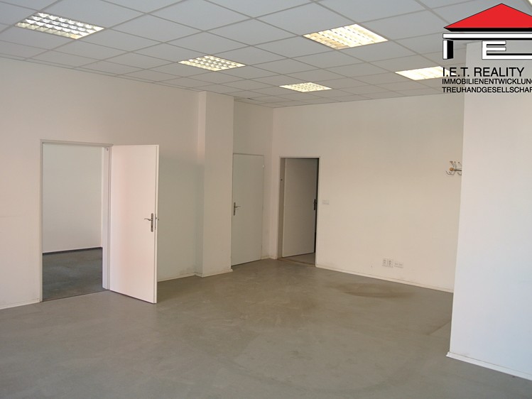 Комерційне приміщення в оренду, 992 м² (6 з 15)