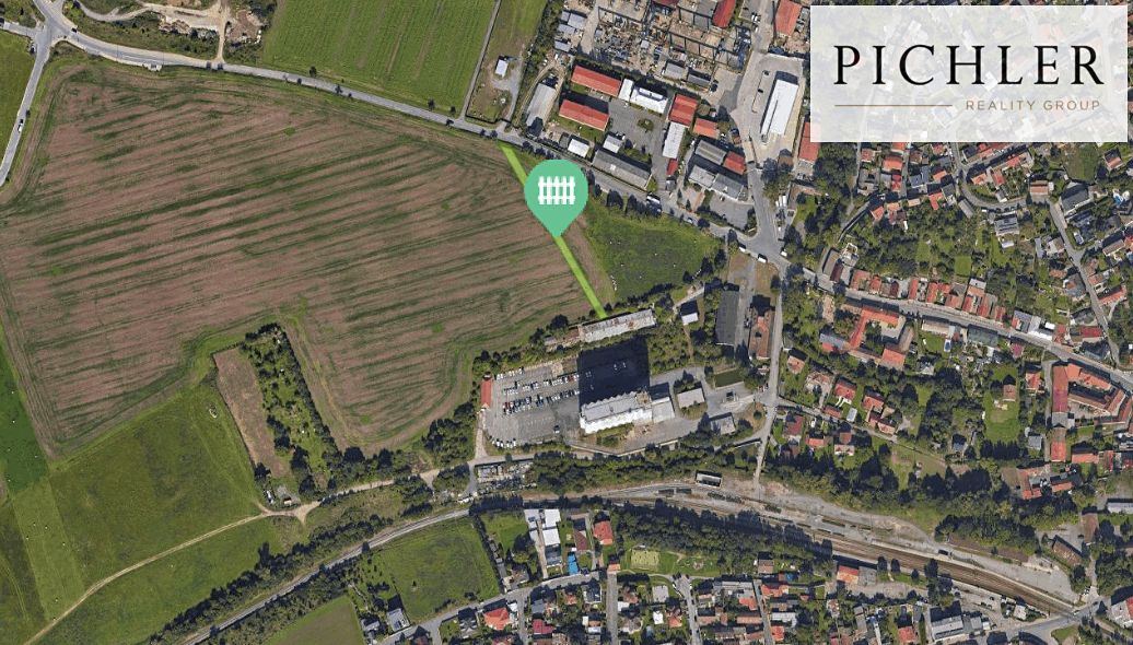 Prodej komerčního pozemku 1225 m²