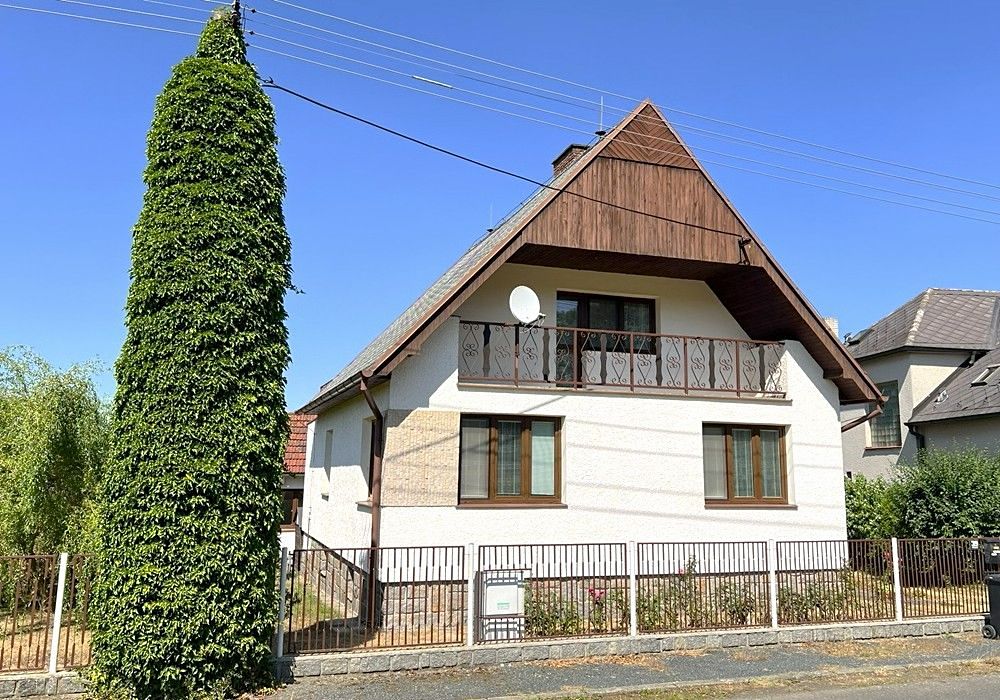 Prodej rodinného domu 210 m², pozemek 1162 m² – fotografie 5