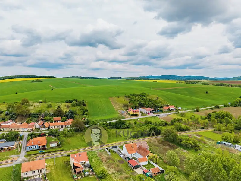 Prodej rodinného domu 58 m², pozemek 1284 m², Nemotice – náhled fotky 1