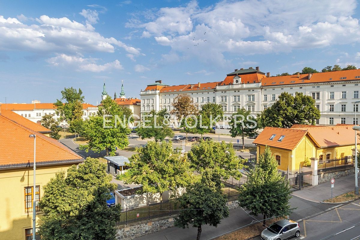 Pronájem bytu 2+1 55 m² – fotografie 2