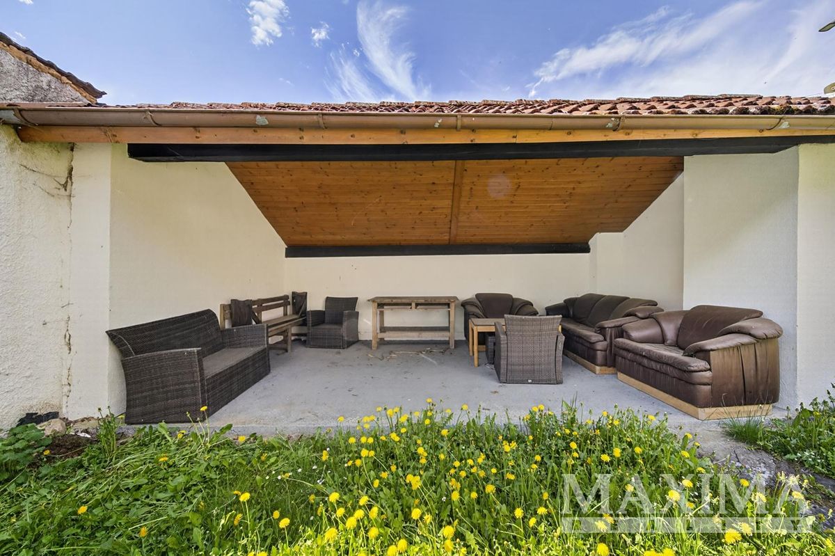 Prodej rodinného domu 278 m², pozemek 2928 m² – fotografie 3