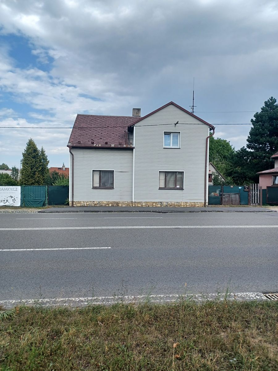 Prodej rodinného domu 300 m², pozemek 652 m²