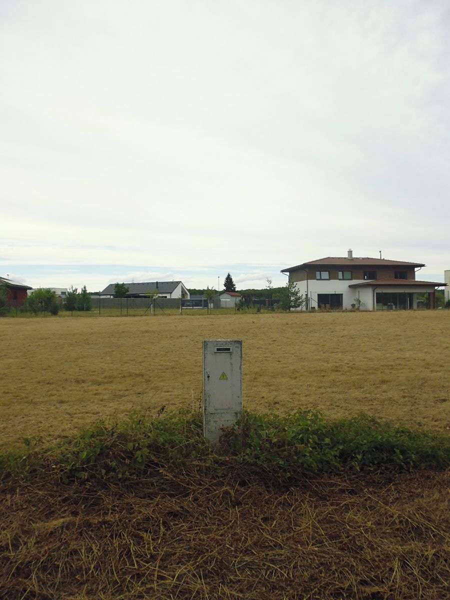 Prodej stavebního pozemku 1100 m² – fotografie 2