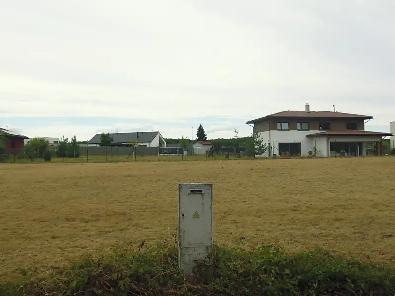 Prodej stavebního pozemku 1100 m², Březová-Oleško – náhled fotky 2