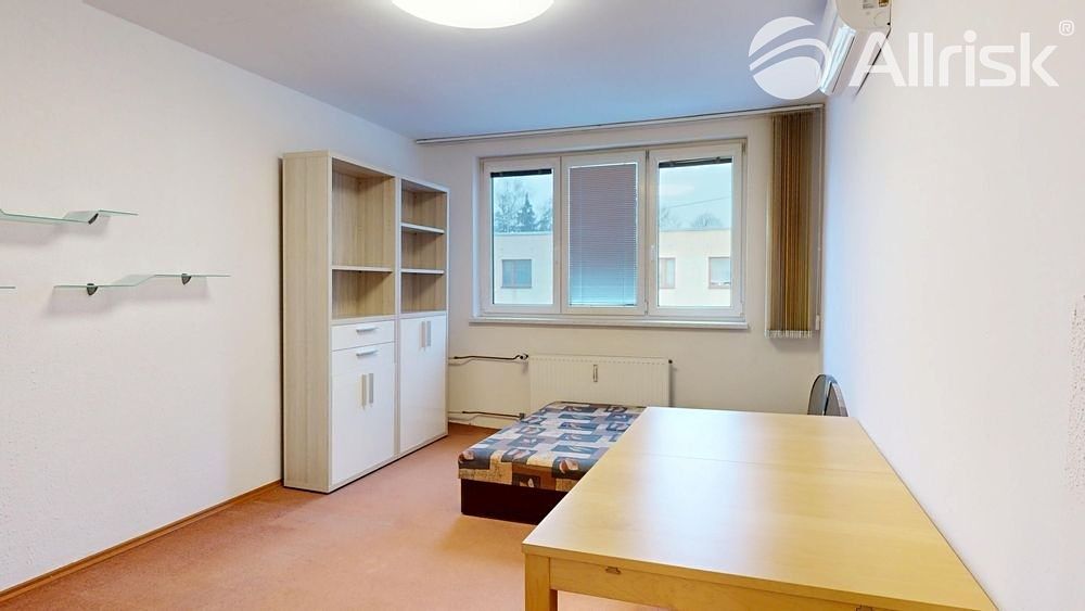 Pronájem bytu 1+1 42 m² – fotografie 4