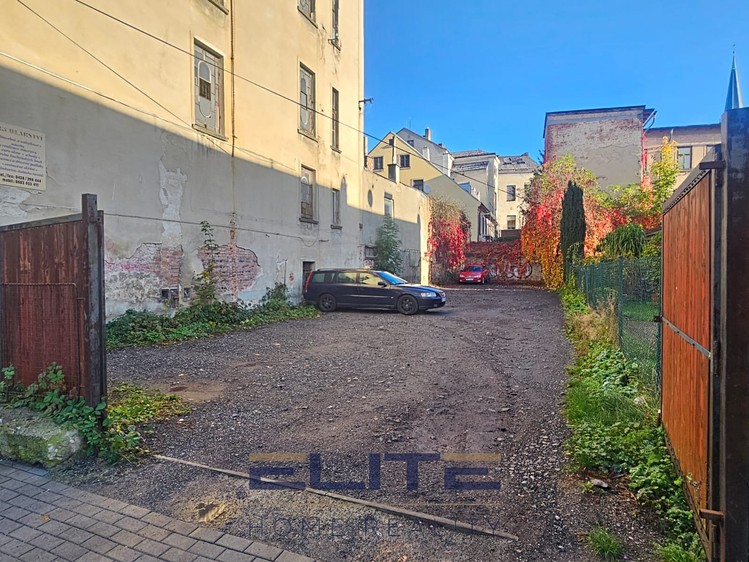 Pronájem nemovitosti, 15 m² (2 z 3)