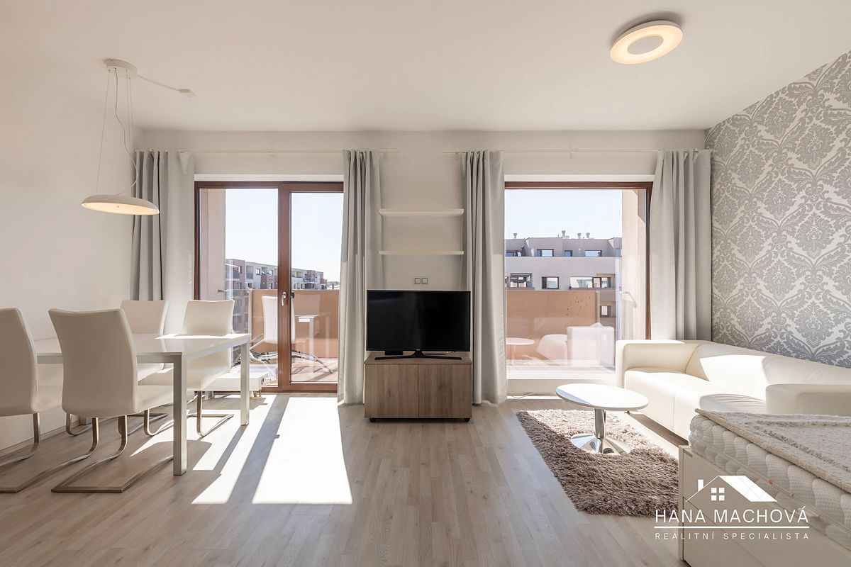 Pronájem bytu 1+kk 37 m²
