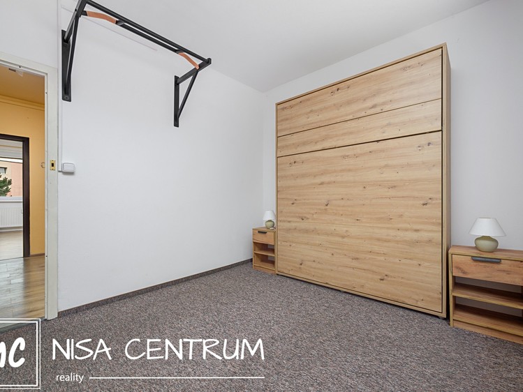 Pronájem bytu 2+kk, 41 m² (9 z 17)