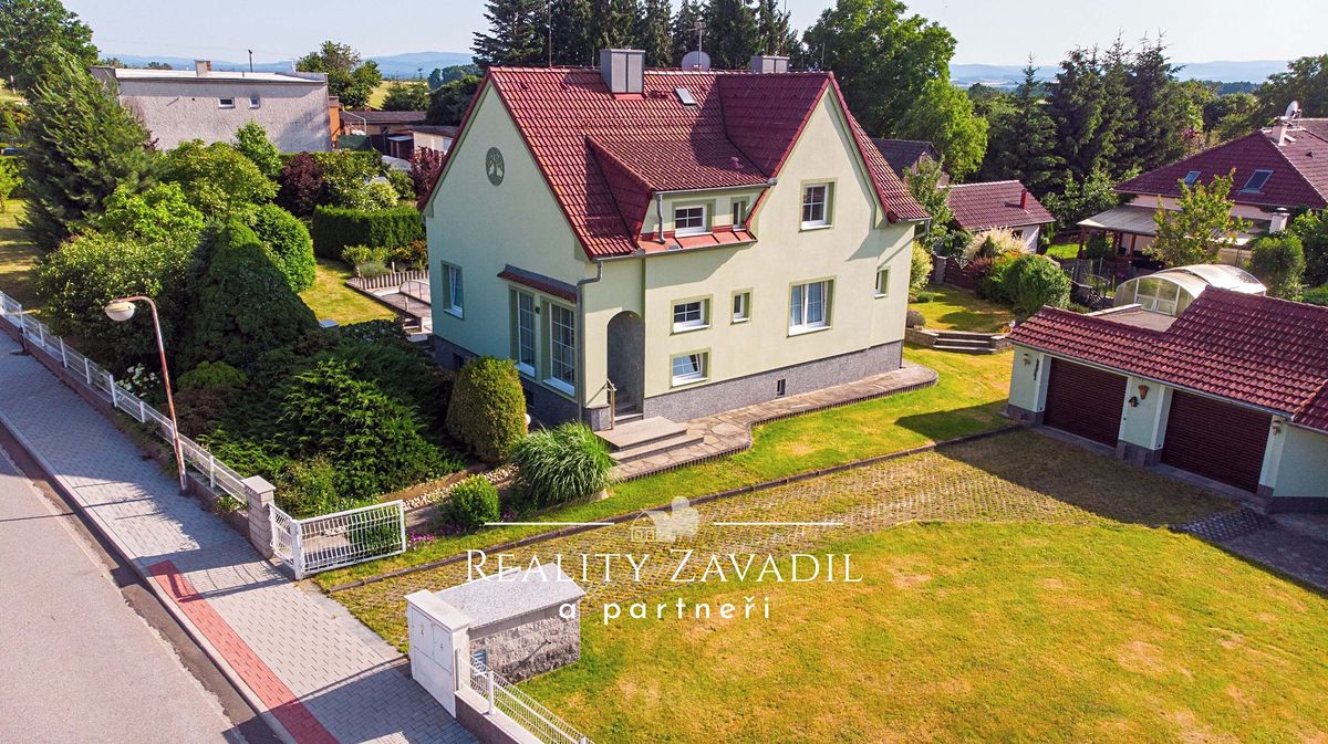 Prodej rodinného domu 140 m², pozemek 2195 m²