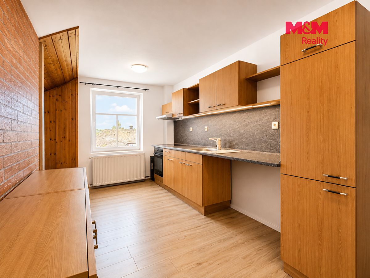 Pronájem bytu 3+1 75 m² – fotografie 2