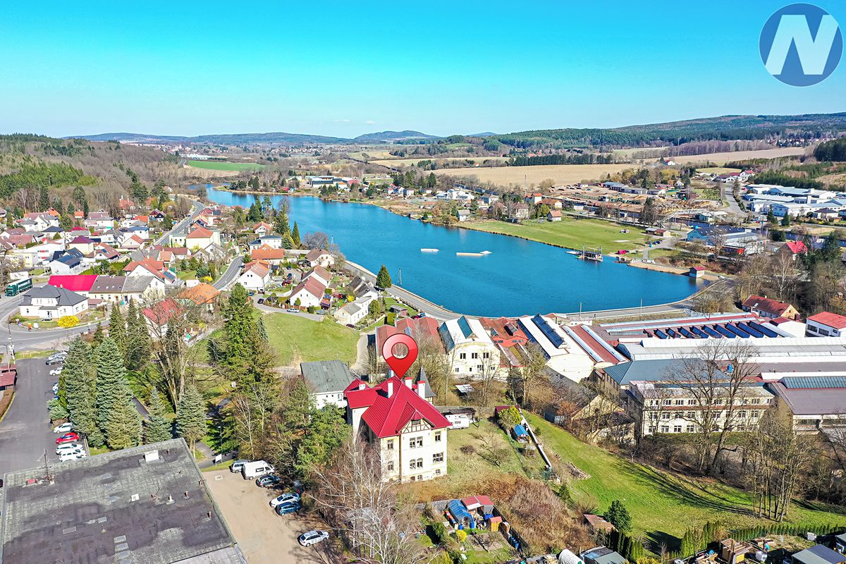 Prodej vícegeneračního domu 812 m², pozemek 2001 m² – fotografie 3