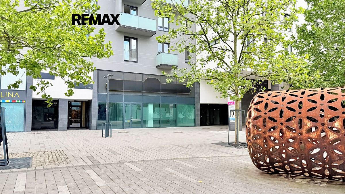 Pronájem obchodního prostoru 86 m²