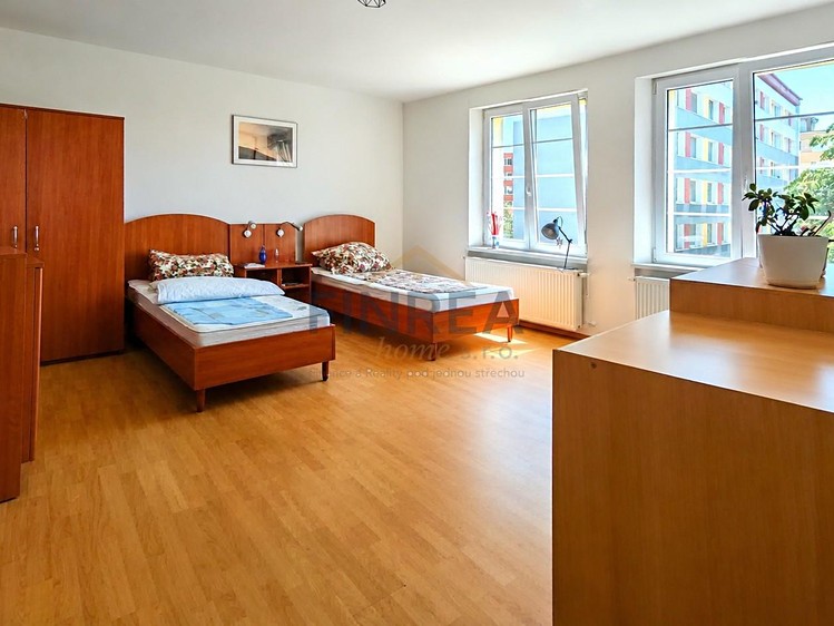 Комерційне приміщення на продаж, 630 м² (4 з 21)