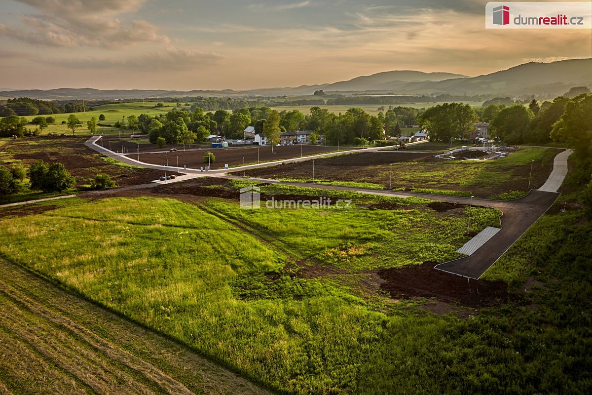 Prodej stavebního pozemku 962 m² – fotografie 3