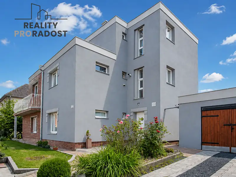 Prodej bytu 3+1 110 m², Teplice – náhled fotky 1