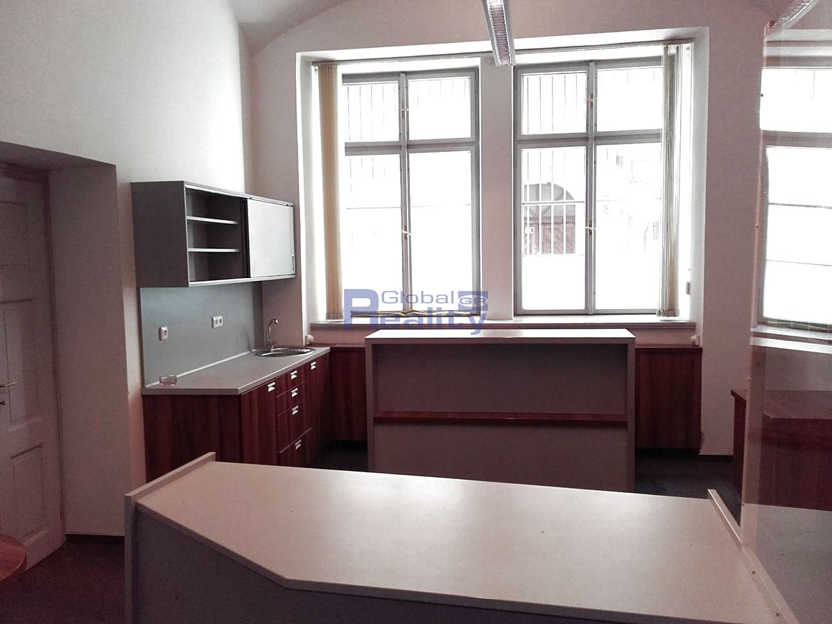 Pronájem kanceláře 20 m² – fotografie 2
