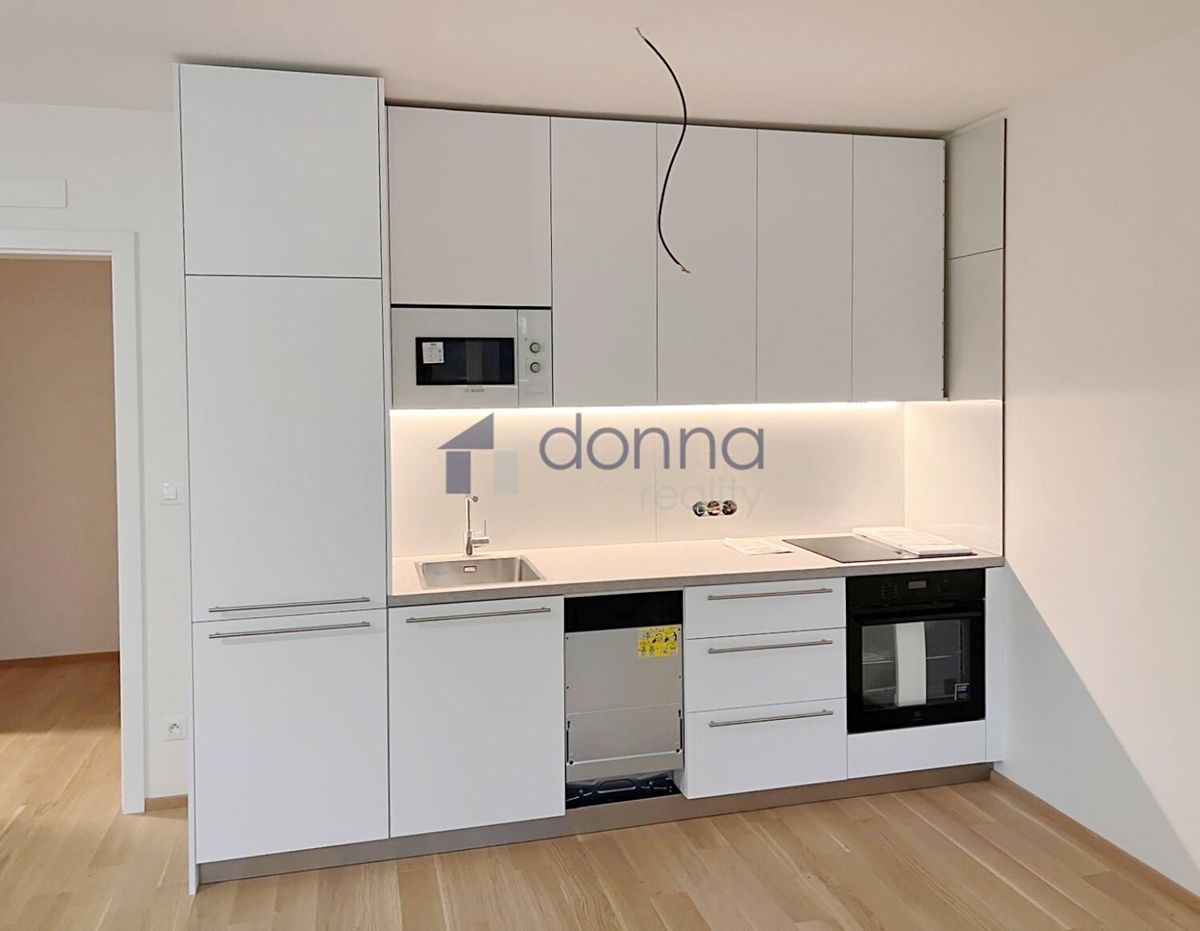Pronájem bytu 1+kk 39 m²