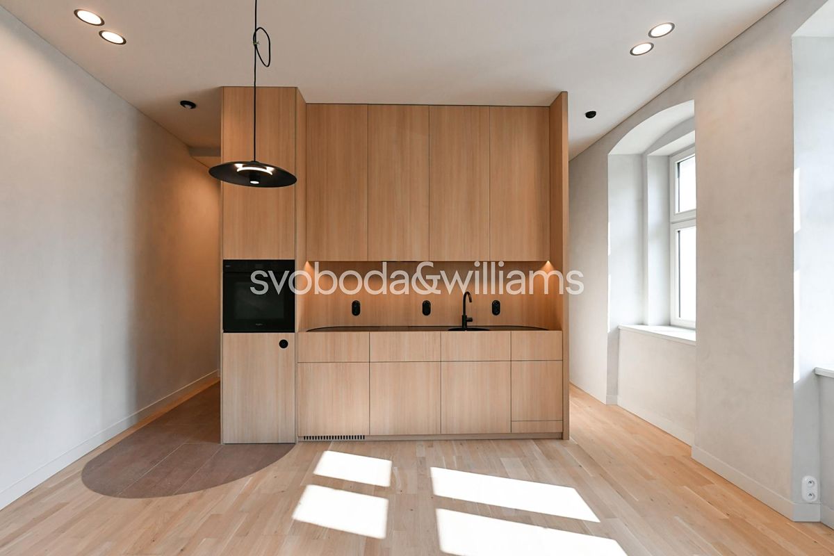 Pronájem bytu 2+kk 41 m² – fotografie 2
