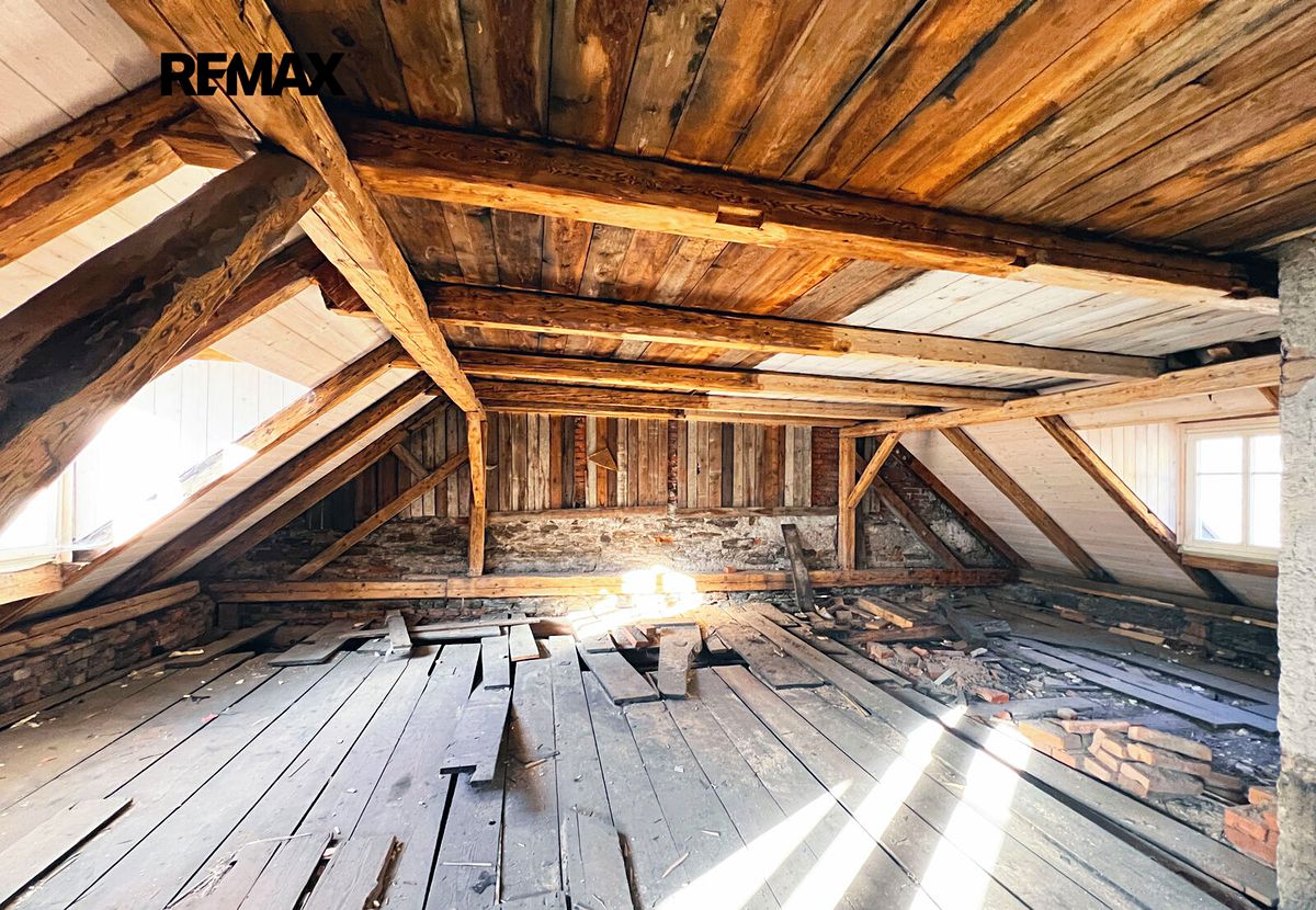 Prodej rodinného domu 492 m², pozemek 693 m² – fotografie 5