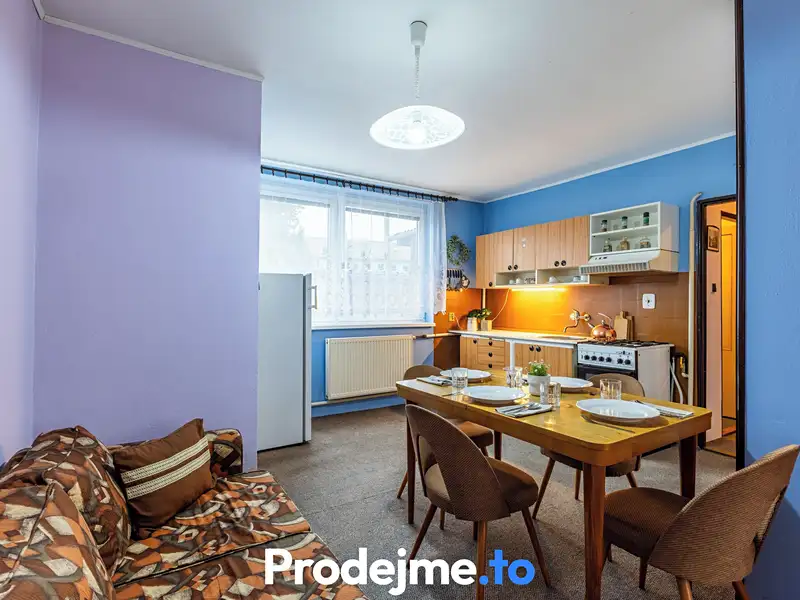 Prodej rodinného domu 108 m², pozemek 609 m², Hevlín – náhled fotky 2