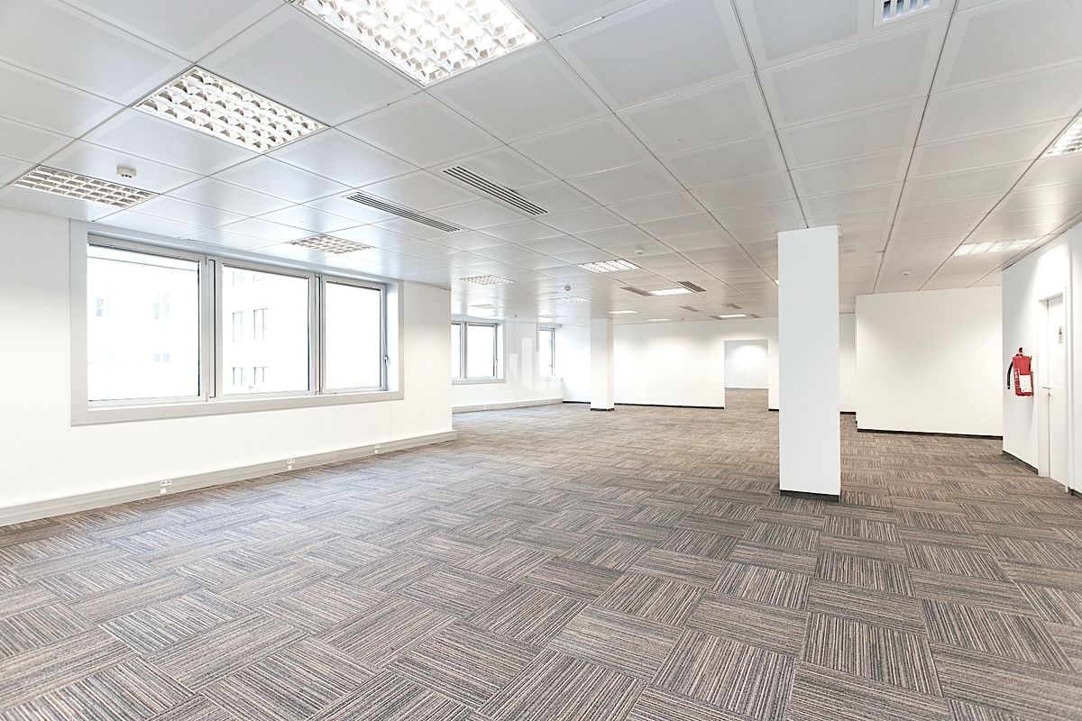 Pronájem kanceláře 132 m² – fotografie 3