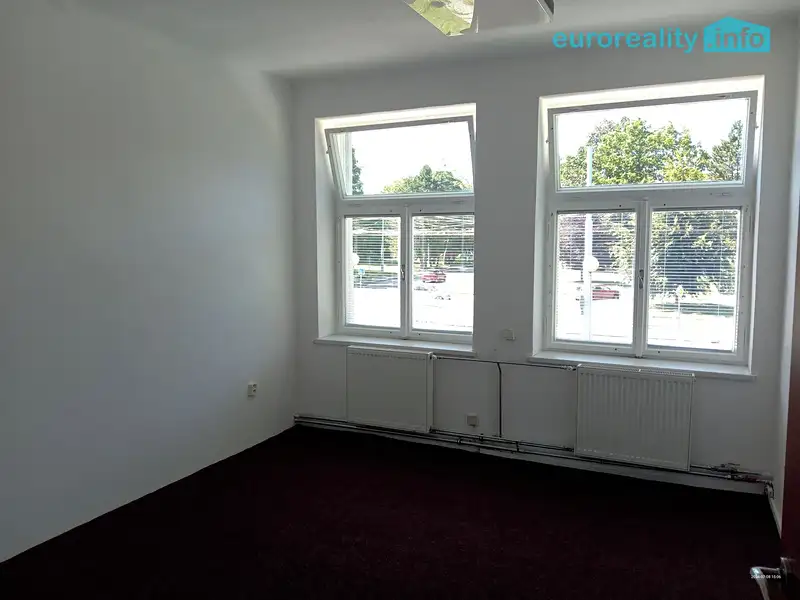 Pronájem kanceláře 14 m², Mariánské Lázně – náhled fotky 2