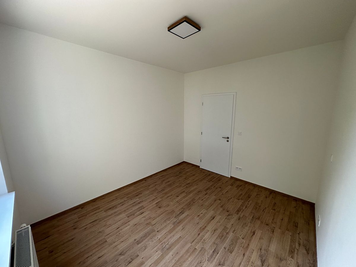 Pronájem bytu 2+kk 56 m² – fotografie 5