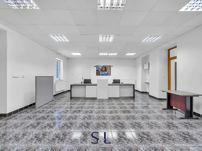 Pronájem kanceláře 332 m², Česká Lípa – náhled fotky 2
