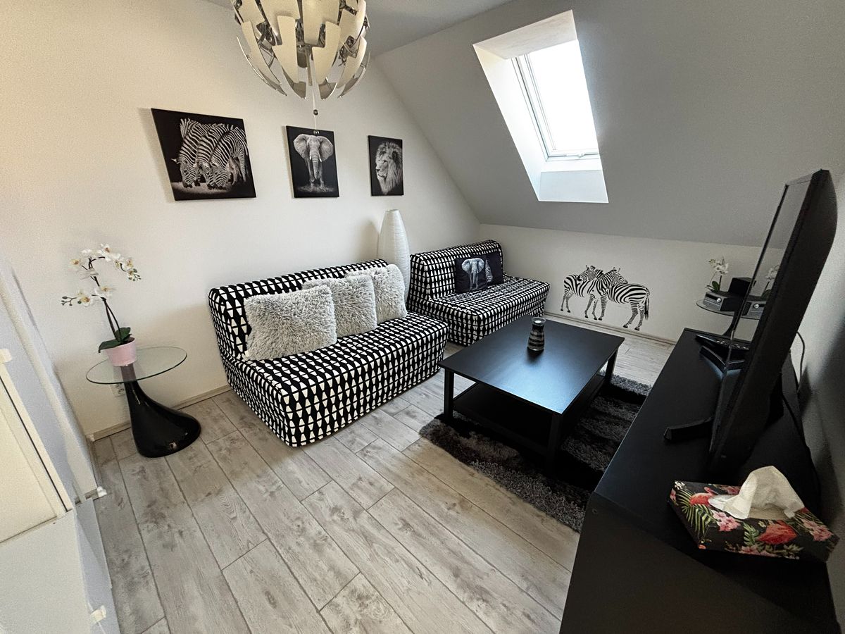 Pronájem rodinného domu 130 m², pozemek 200 m² – fotografie 3