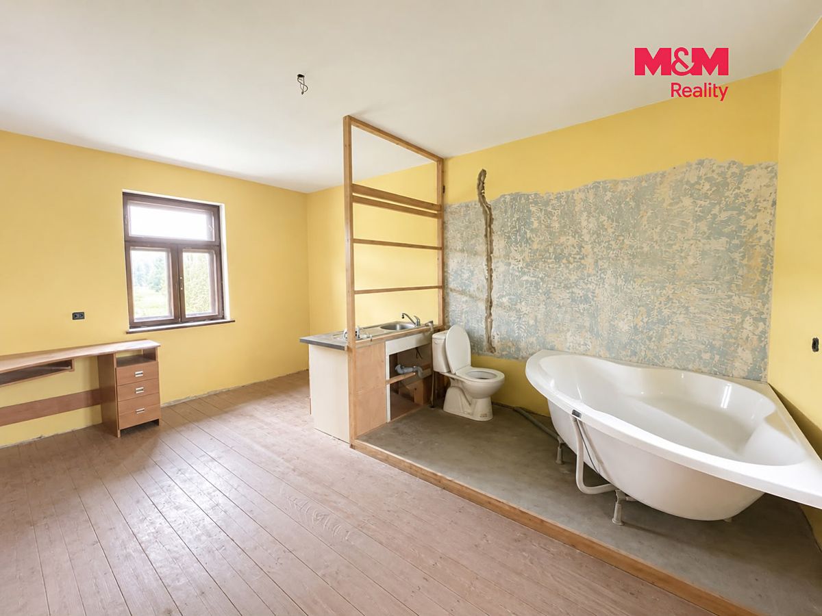 Prodej rodinného domu 160 m², pozemek 149 m² – fotografie 3