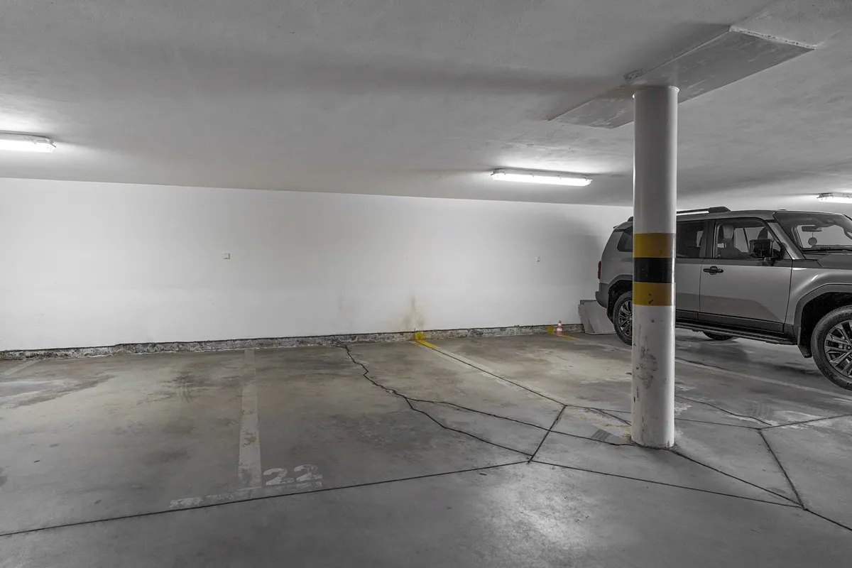 Prodej garážového stání 12 m²