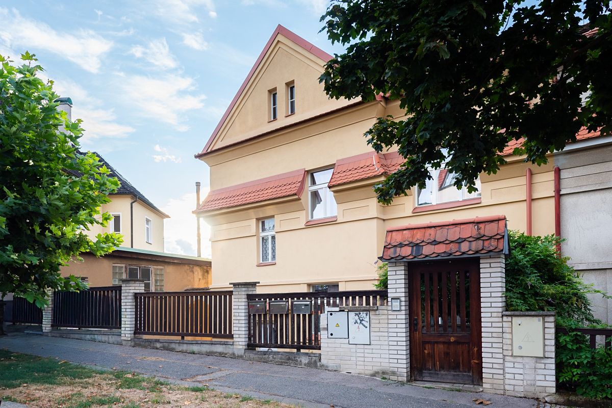 Pronájem bytu 2+kk 50 m² – fotografie 3