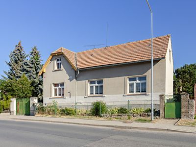 Prodej rodinného domu 140 m², pozemek 1584 m²
