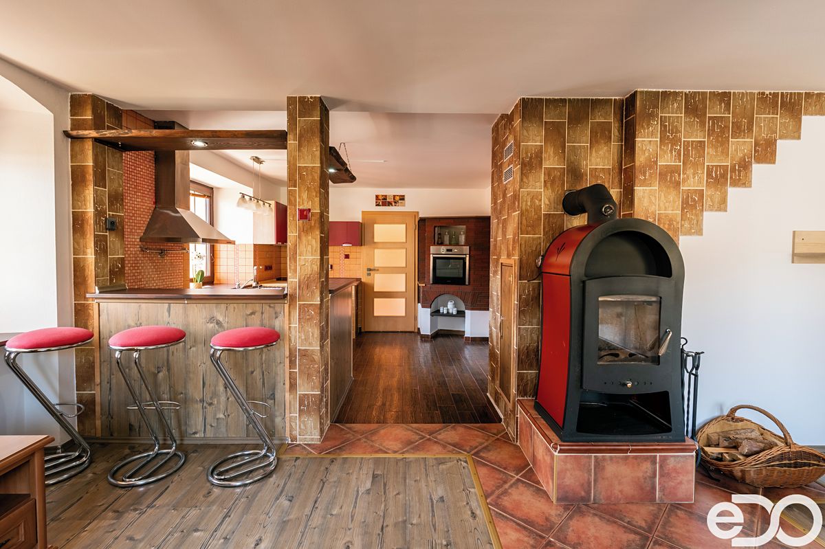 Prodej rodinného domu 140 m², pozemek 661 m² – fotografie 3