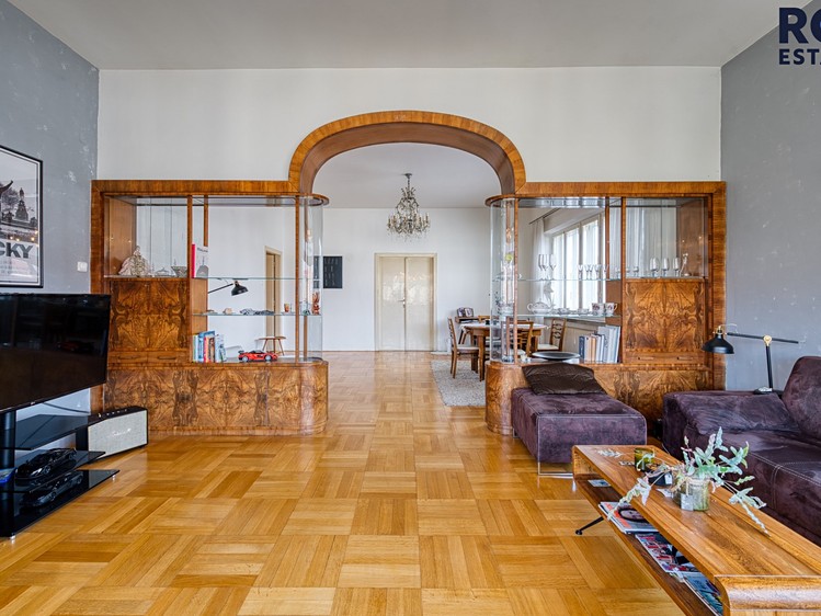 Квартира 4+1 на продаж, 180 м² (9 з 19)