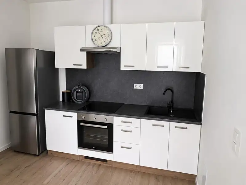 Pronájem bytu 2+kk 42 m², Most – náhled fotky 1