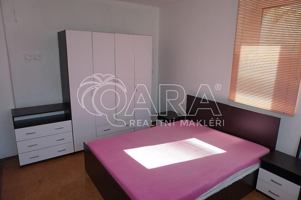 Pronájem bytu 2+1 48 m² – fotografie 3