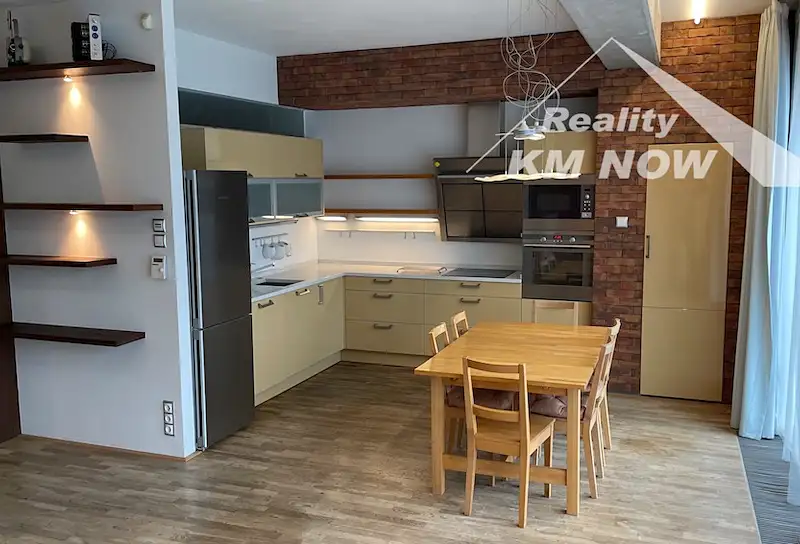 Pronájem bytu 3+kk 94 m², náměstí Míru, Kroměříž