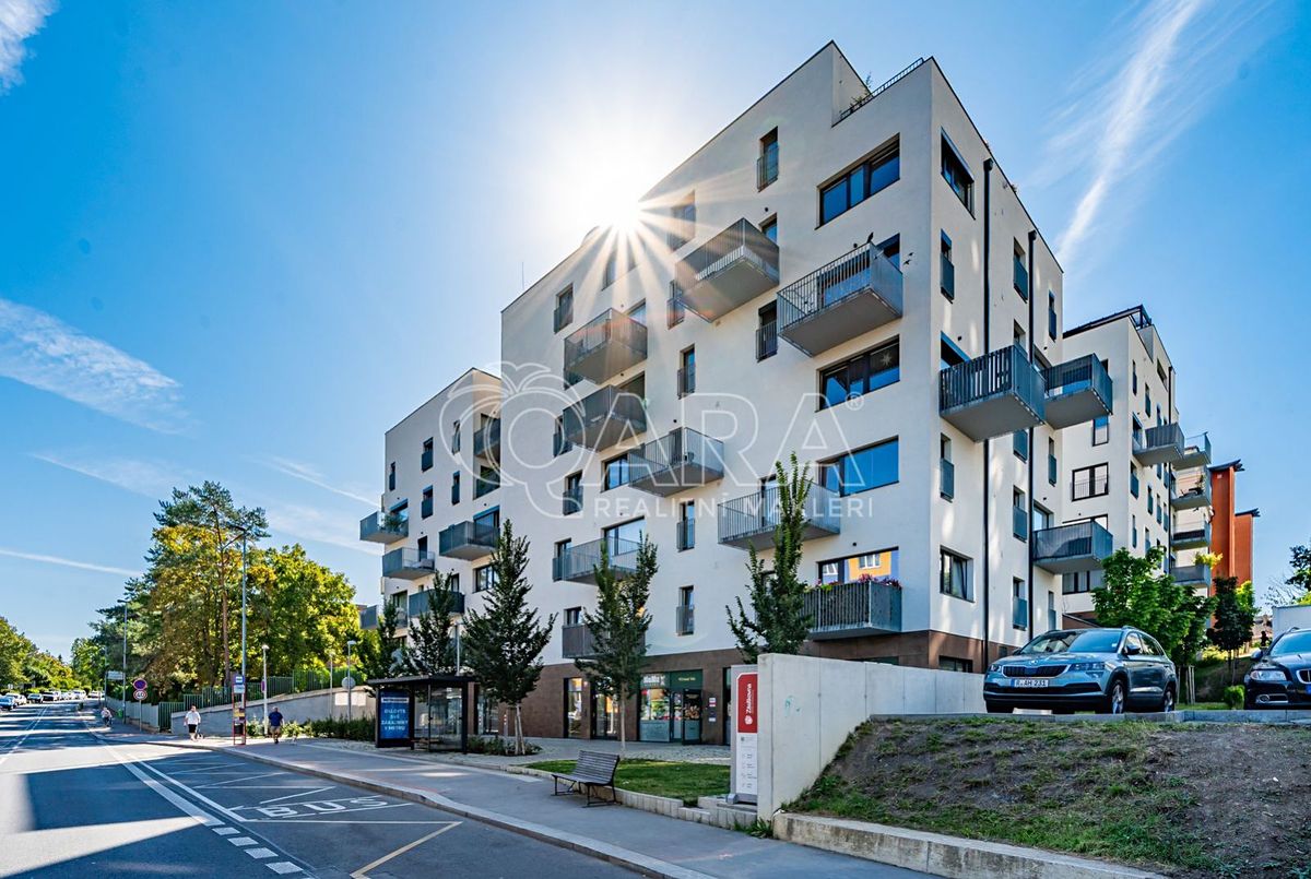 Pronájem bytu 1+kk 42 m²