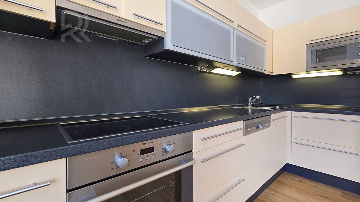 Pronájem bytu 3+kk 73 m²