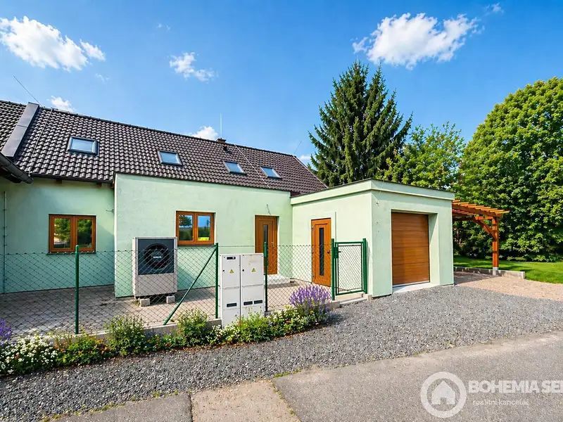 Prodej rodinného domu 172 m², pozemek 288 m², Miskovice – náhled fotky 2