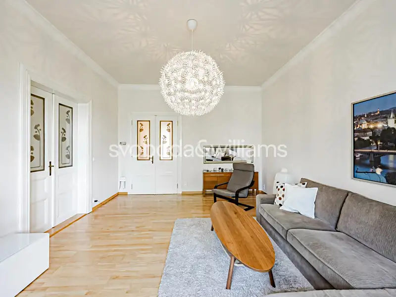 Pronájem bytu 3+1 108 m², Praha – náhled fotky 2