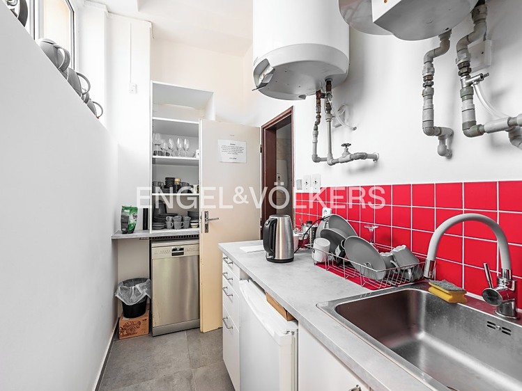 Комерційне приміщення в оренду, 180 м² (7 з 8)