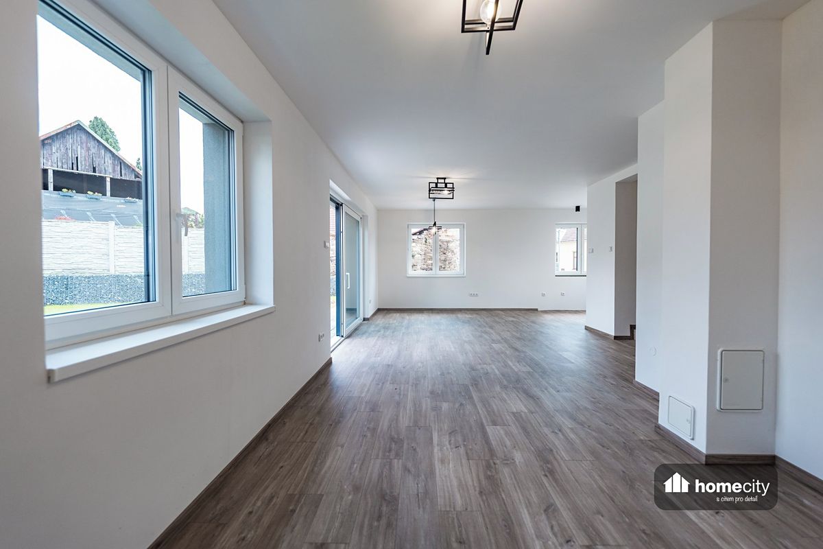 Prodej rodinného domu 106 m², pozemek 396 m² – fotografie 5