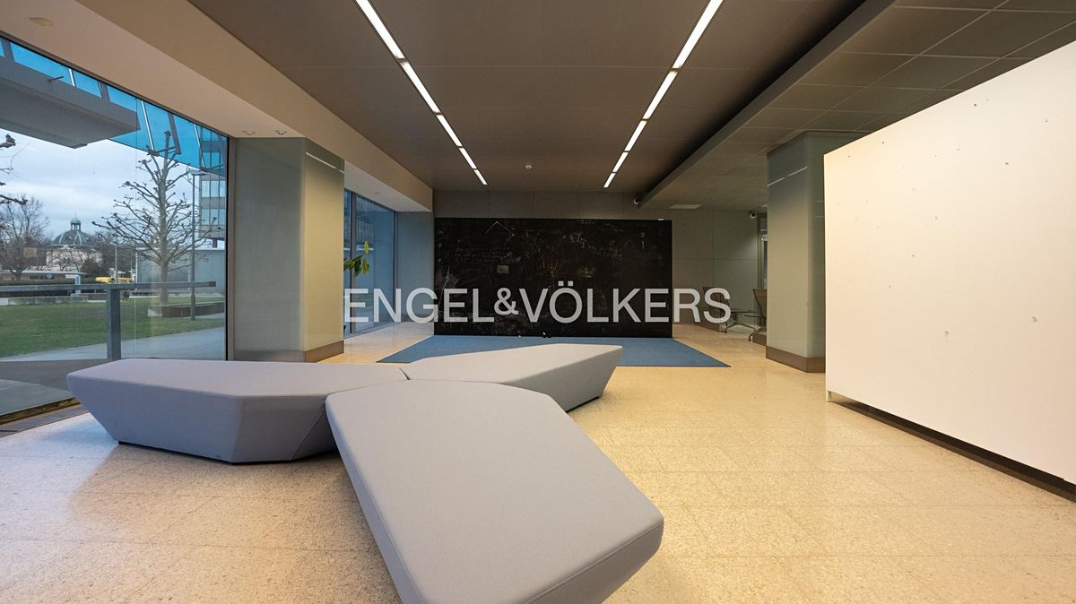 Pronájem komerční nemovitosti 500 m² – fotografie 2