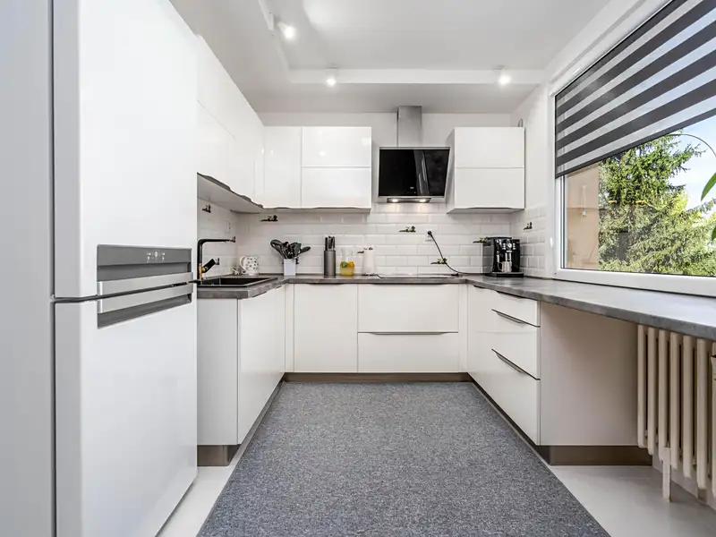 Prodej bytu 5+1 87 m², Holice – náhled fotky 3